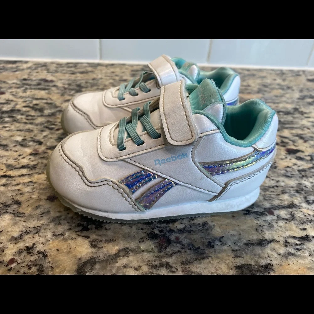 Reebok Toddler/Baby Size 4 - Picture 2 of 7